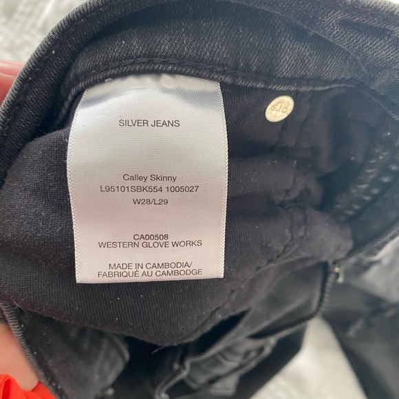 5 pairs of Silver jeans size 28 - Picture 3 of 10